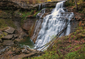 Fototapeta na wymiar Autumn at Brandywine Falls, Ohio
