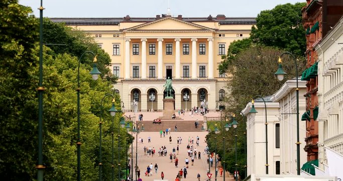 Oslo, Norway. People Walking Near Royal Palace (Det Kongelige Slott) In Oslo, The Capital Of Norway. 4K.