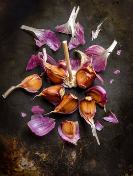 purple garlic cloves