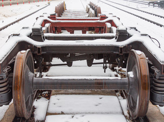koła pociąg zajezdnia śnieg