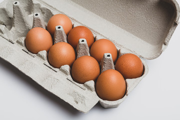 Boite avec des oeufs