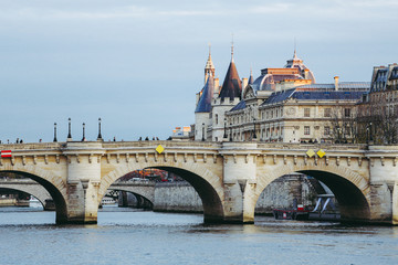 Obraz premium Pont Neuf à Paris