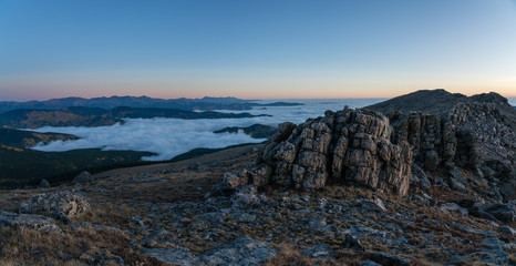 Fototapeta na wymiar Fog Inversion on Mount Evans