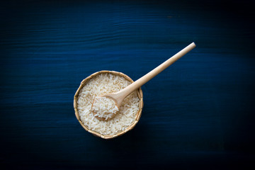 arroz y cuchara de madera 2