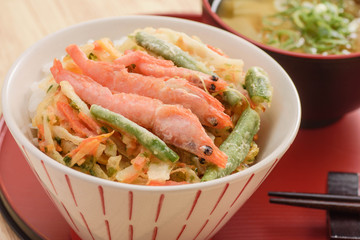 海老のかき揚げ丼