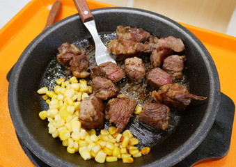 カットステーキ