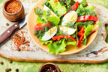 Vegetable salad with egg