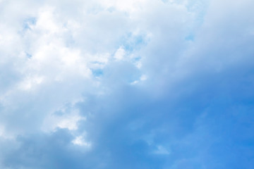 Obraz premium Beautiful blue sky with clouds background