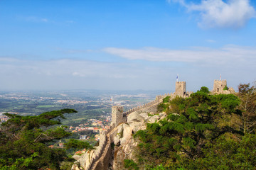Fototapeta na wymiar beautiful panorama of Castelo Dos Mouros, Sintra, Portugal