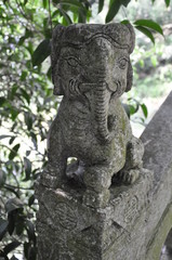 Fototapeta na wymiar elephant statue