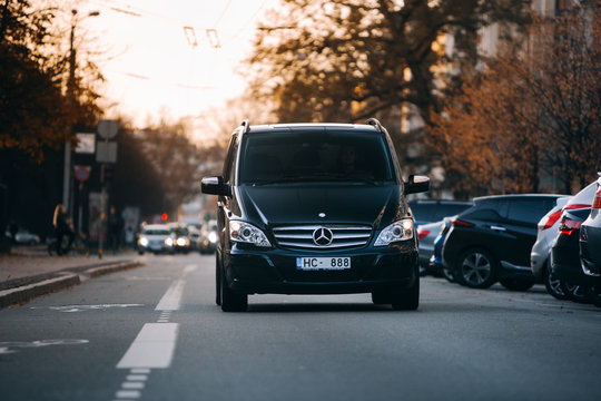 Mercedes-Benz Viano at the city centre