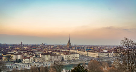Fototapeta na wymiar veduta su Torino