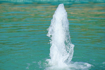 Naklejka premium fountain in the city in summer