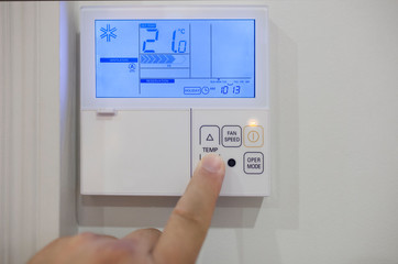 Adjusting room climate control with electronic device at home