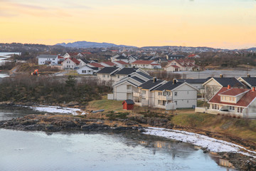 Fototapeta na wymiar Sunset at Mosheim residential area in Brønnøy municipality