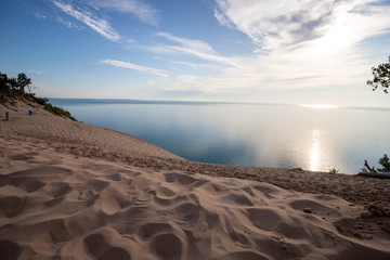 Tiefstehende Sonne an den Dünen 