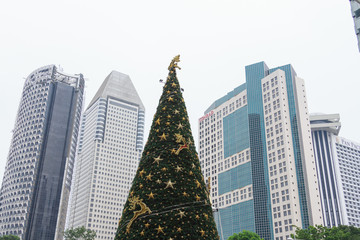 Singapore - NOVEMBER 19, 2016:  A christmas tree in Singapore town