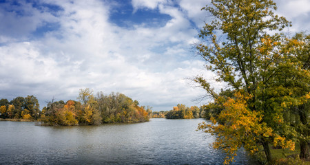 Fototapeta premium Autumn River