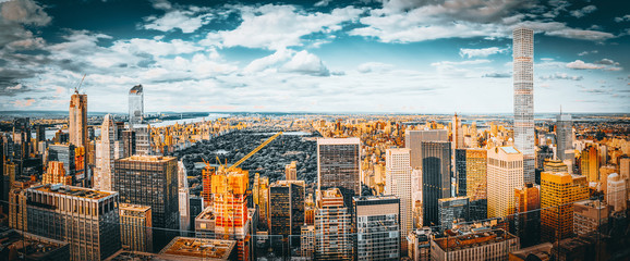 View of Manhattan from the skyscraper's observation deck. New York. - obrazy, fototapety, plakaty