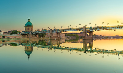 The Saint-Pierre bridge in toulouse