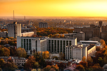 Obraz premium Aerial view of a city with high-rise buildings