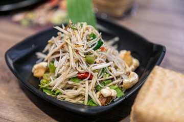 Papaya Salad with Vermicelli and Salted Crab