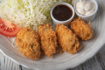 Kaki-Furai, japanese fried oyster with cabbage