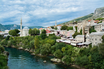 Fototapeta na wymiar stare miasto Mostar, Bośnia i Hercegowina