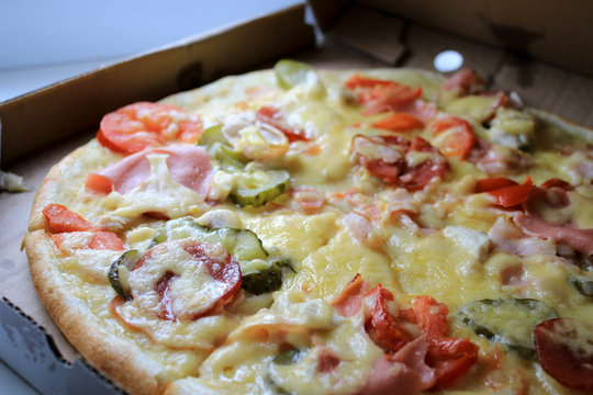 Photo of pizza with vegetables close up