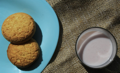 Cookies on a blue plate