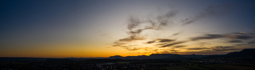 Fototapeta na wymiar Sonnenaufgang im Schwäbischen Albvorland