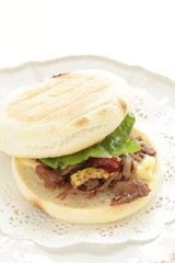  English muffin and Yakiniku beef sandwich