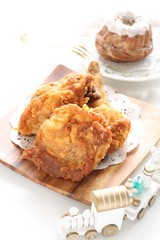Icing cake and fried chicken for Christmas 