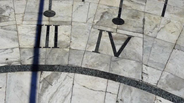 Sundial. Shooting in the summer. Time lapse.