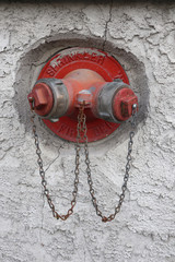 レトロな消火栓　Retro and classic Canadian fire hydrant