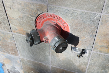 レトロな消火栓　Retro and classic Canadian fire hydrant