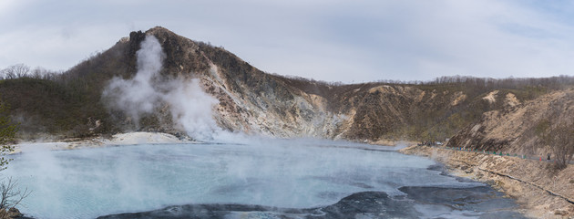 湯けむりを上げる大湯沼の風景 / 北海道登別市