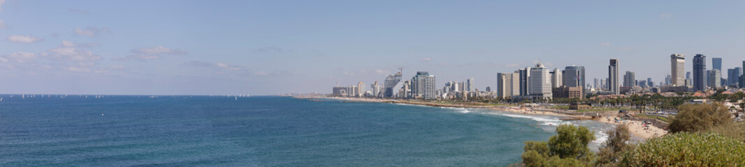 Fototapeta na wymiar Panorama of Tel Aviv from Jaffa park