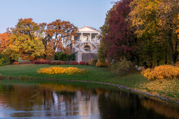 Fototapeta na wymiar Golden autumn in Catherine Park, Pushkin, St. Petersburg, Russia. Cameron Gallery.
