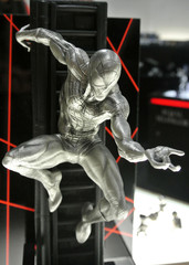 Obraz premium KUALA LUMPUR, MALAYSIA -APRIL 7, 2018: Selected focused of Marvel Comic action figure called Spider-man made from pewter metal. Luxury action figure for the collector and normally be the special souve