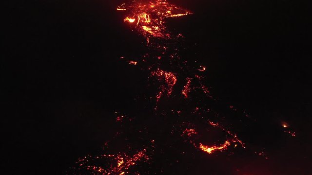 Le piton de la Fournaise - &eacute;ruption 25 octobre 2019
