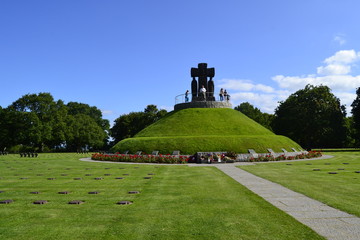 Cementerio Militar Alem&aacute;n La Cambe (Francia )