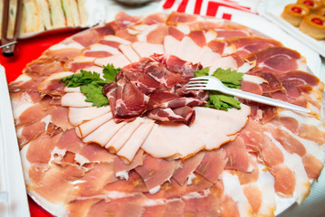 Portata di salumi e affettati vari