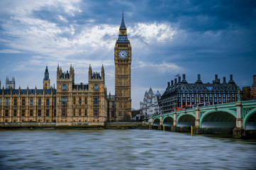 Big Ben and House of Parliament on Thames river