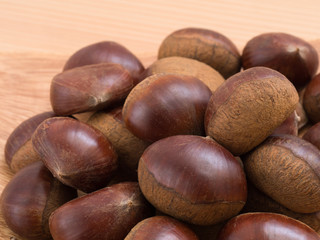 生の栗