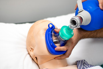 simulation with manual resuscitator
