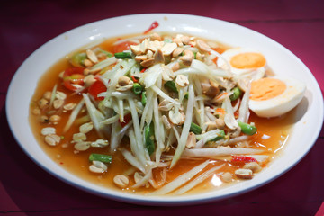 spicy salad, som tam