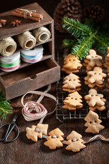 Gorgeous gingerbread cookie chain as special Christmas decoration