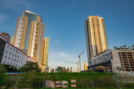 Paramount Downtown Miami and Caoba apartment buildings