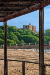 la playa desde la pasarela en Tarragona (España)
